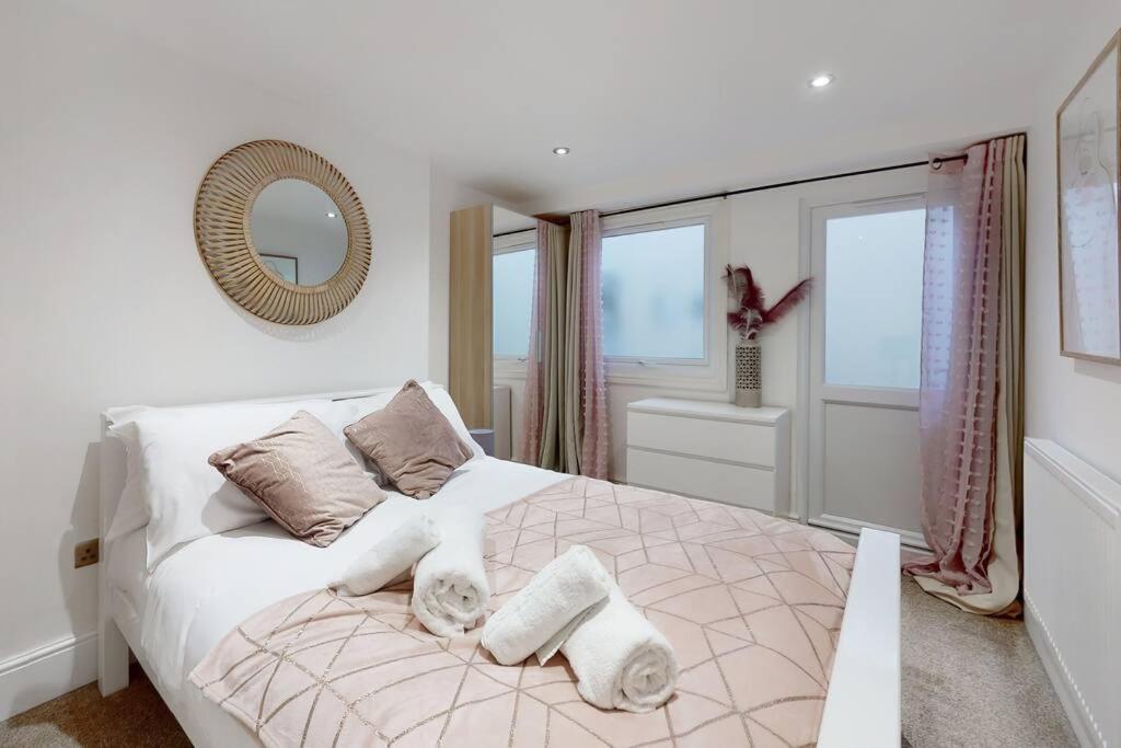 Lovely 2 Bedroom Apartment Near Highgate Station Лондон Экстерьер фото