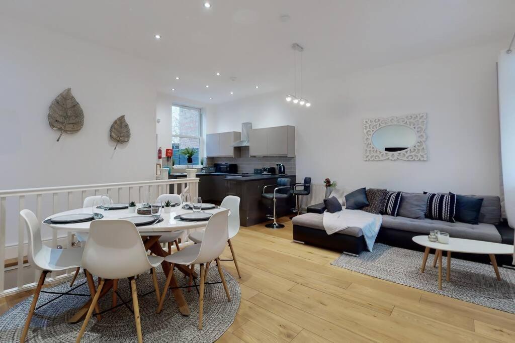 Lovely 2 Bedroom Apartment Near Highgate Station Лондон Экстерьер фото